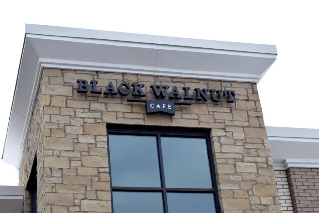 H&W Steakhouse to Replace Black Walnut Cafe