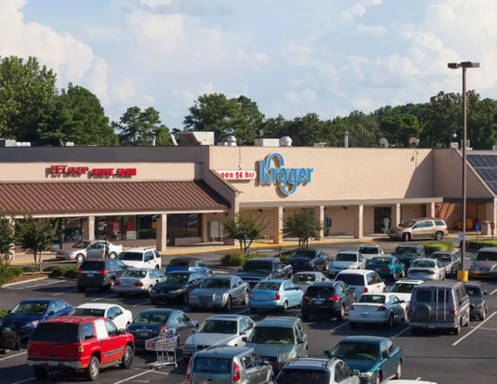 First National Realty Partners Acquires Crowe's Crossing, a 93,728 SF Kroger-Anchored Shopping Center in Stone Mountain, GA.