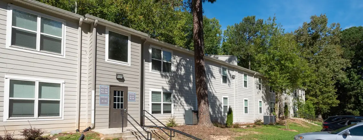 Middleburg Communities, a Vienna, Virginia-based real estate investment, development, construction, and management firm announces the sale of Vesta Camp Creek, a 220-unit apartment community at 5100 Welcome All Road in Fulton County in the Atlanta MSA. Middleburg acquired the property in May 2019 and invested more than $10 million in the redevelopment of the previously vacant and severely deteriorated 1975-vintage asset into a welcoming, fully-amenitized townhome apartment community, achieving stabilization with 98% of its units leased by November 1, 2020. Terms of the sale transaction were not disclosed.