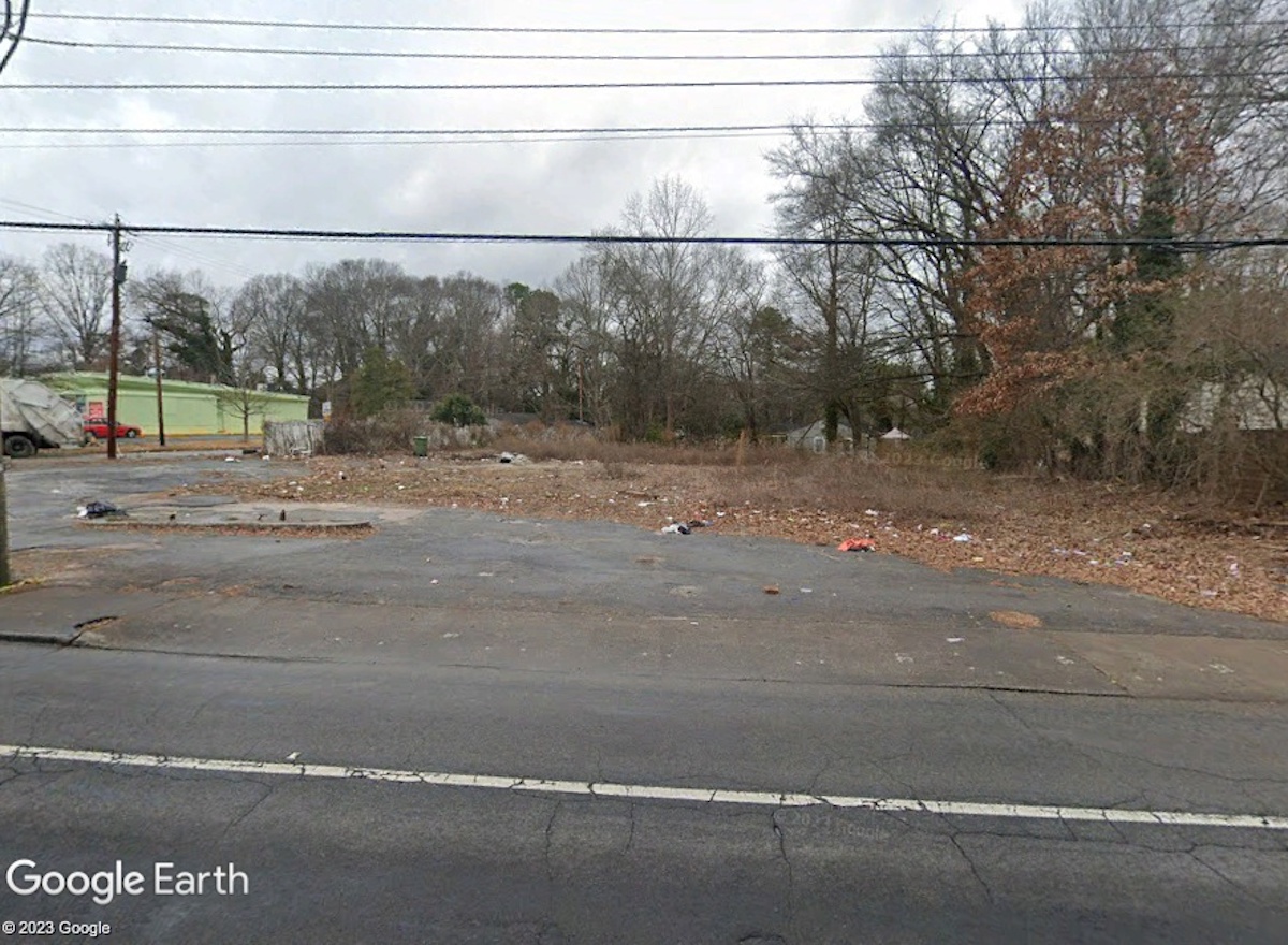 New Retail Center Underway for Campbellton Road
