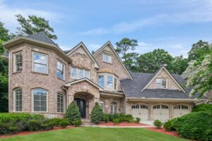 Luxury Home Hits the Brookhaven Market